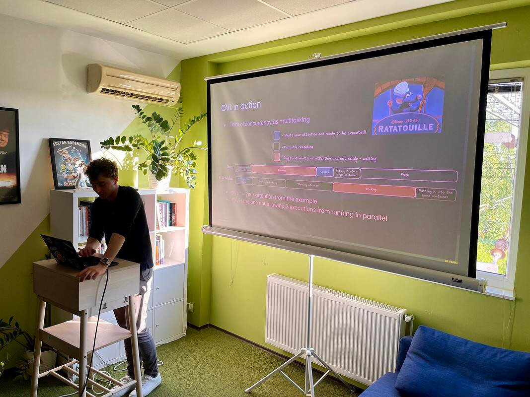 RubyZG April meetup @ Kodius - photo_003.jpg