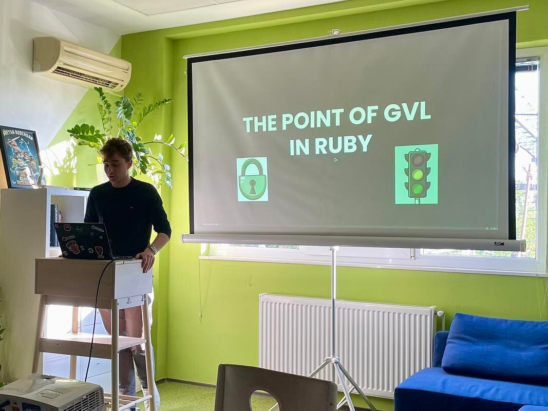 RubyZG April meetup @ Kodius - photo_009.jpg