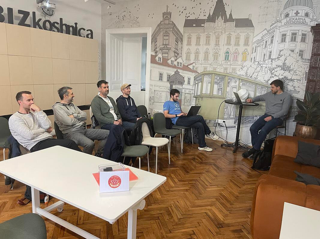 RubyZG March meetup @ BIZkoshnica - photo_004.jpg